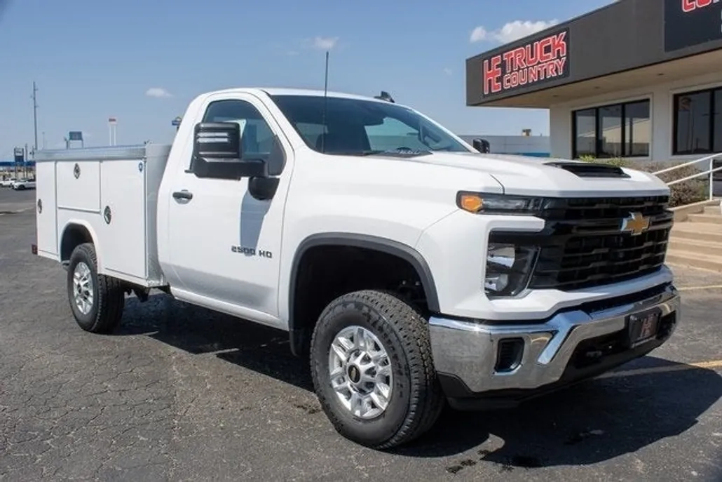 2025 Chevrolet Silverado 2500HD photo 1