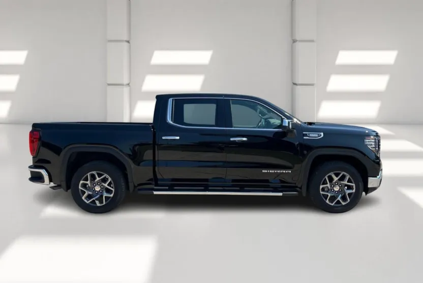 2026 Gmc Sierra 1500 SLT photo 1