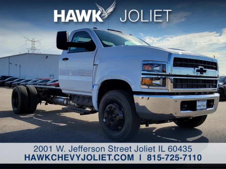 2024 Chevrolet Silverado 5500HD Work Truck photo 1