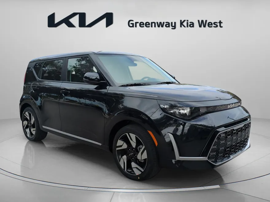 2025 Kia Soul GT-Line photo 1