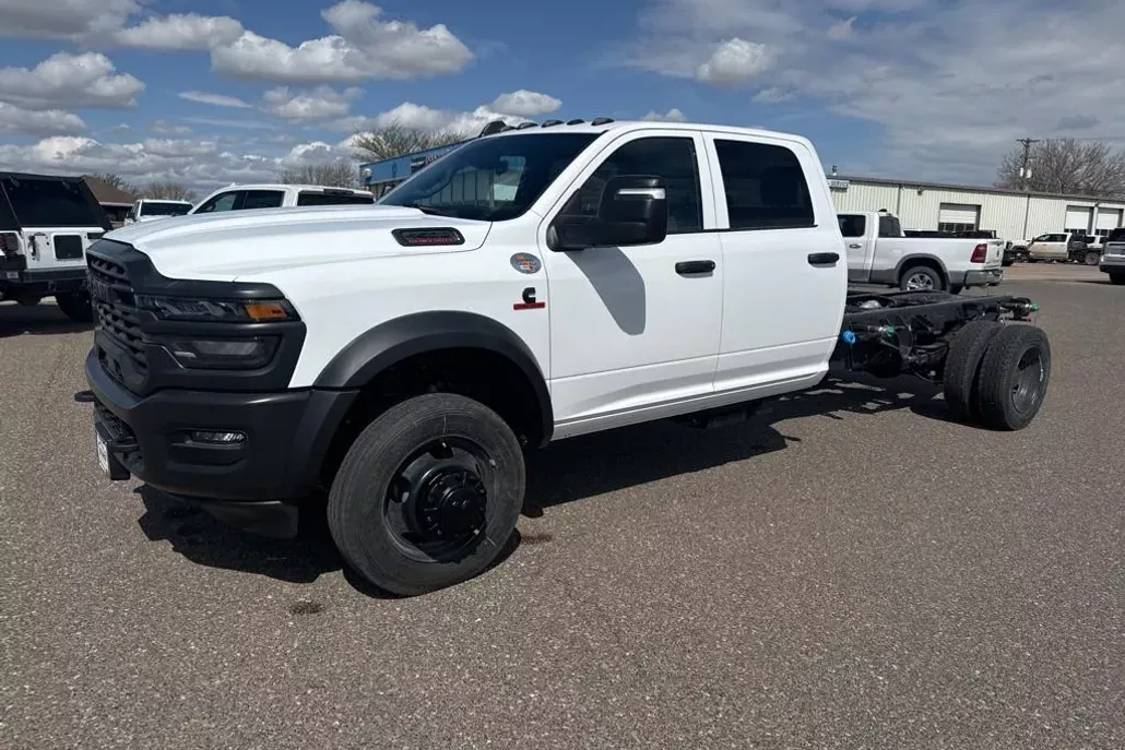 2025 Ram 4500 Tradesman photo 1