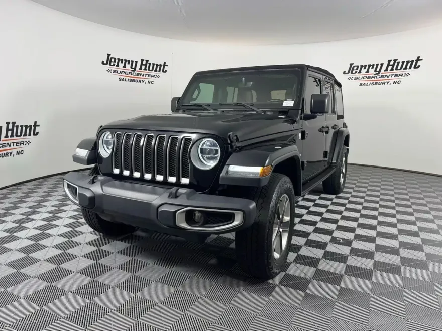 2020 Jeep Wrangler Unlimited Sahara photo 1