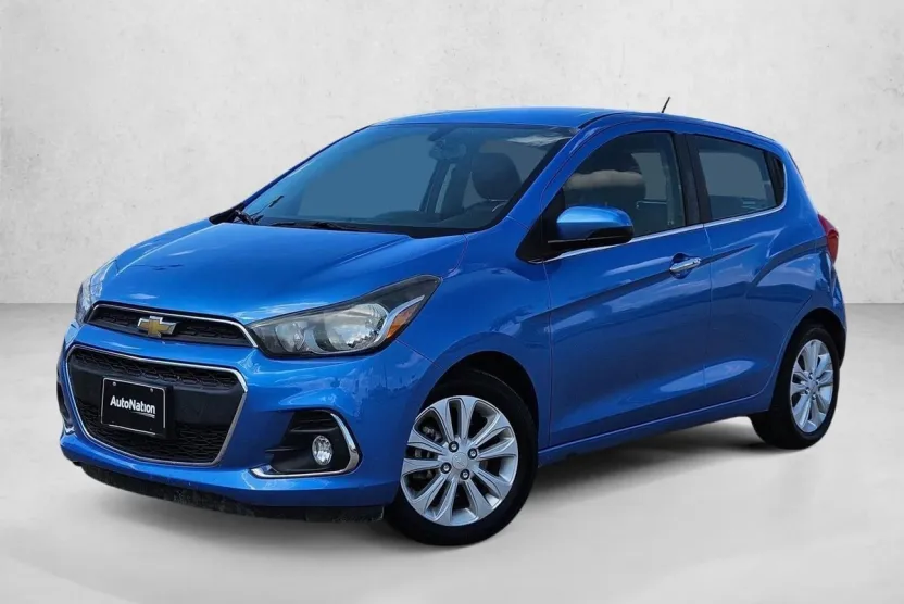 2017 Chevrolet Spark 2LT LT photo 1