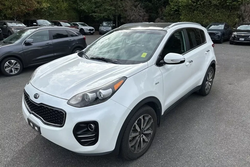 2017 Kia Sportage EX photo 1