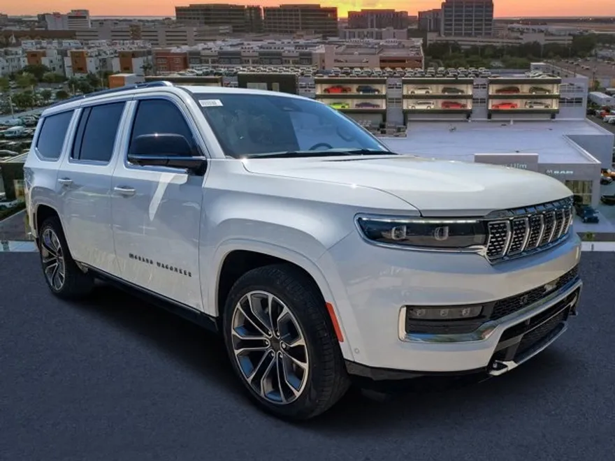 2025 Jeep Grand Wagoneer III photo 1
