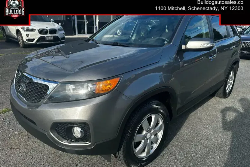 2012 Kia Sorento LX photo 1