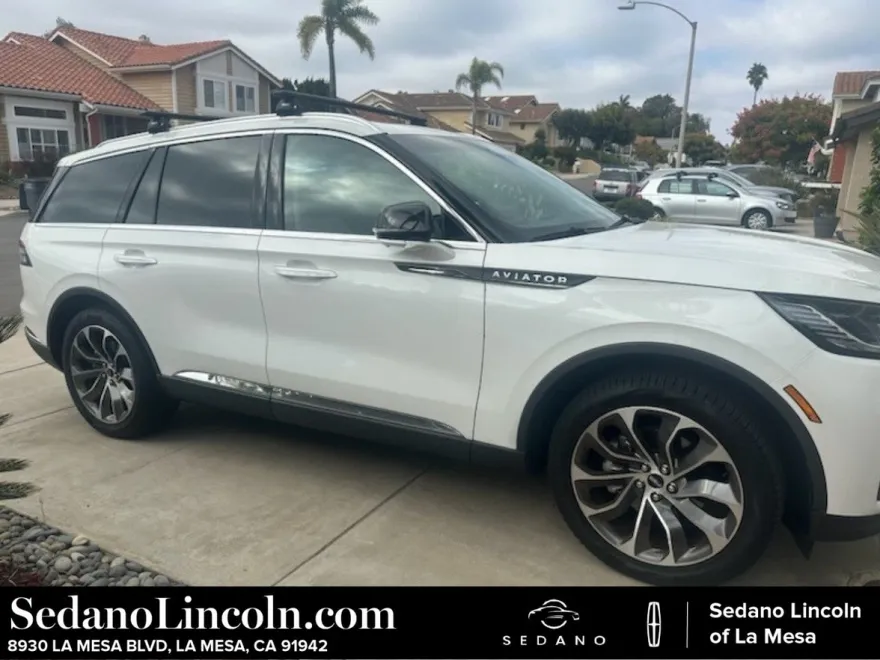2025 Lincoln Aviator Reserve photo 1