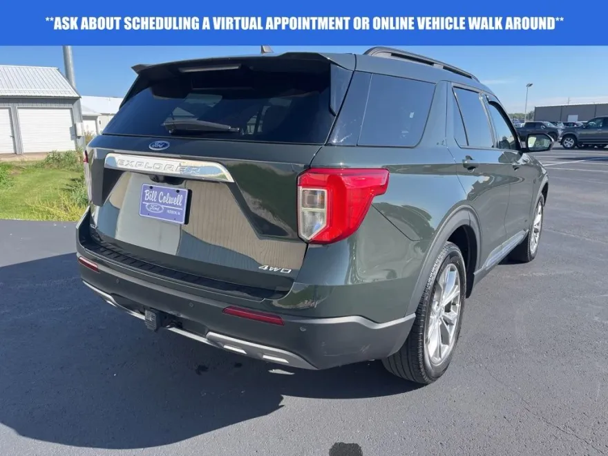 2022 Ford Explorer XLT photo 1