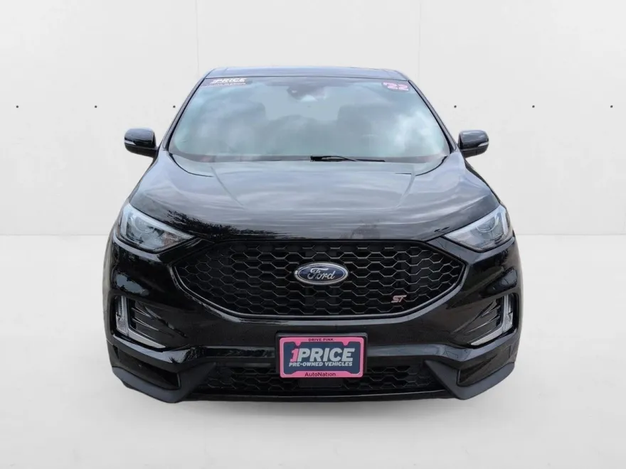 2022 Ford Edge ST photo 1