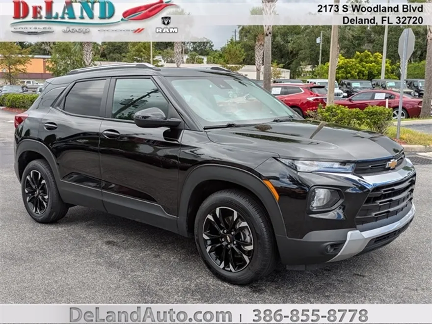 2023 Chevrolet Trailblazer LT photo 1