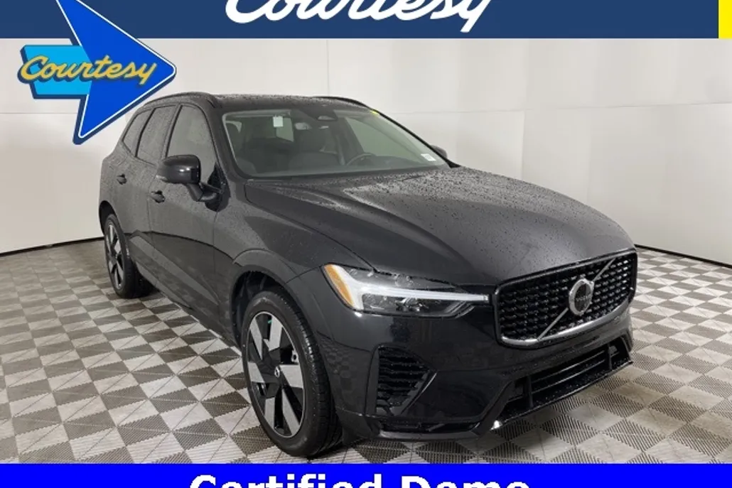 2024 Volvo XC60 photo 1