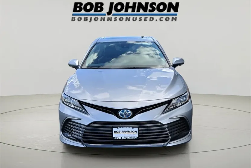 2024 Toyota Camry Hybrid LE photo 1