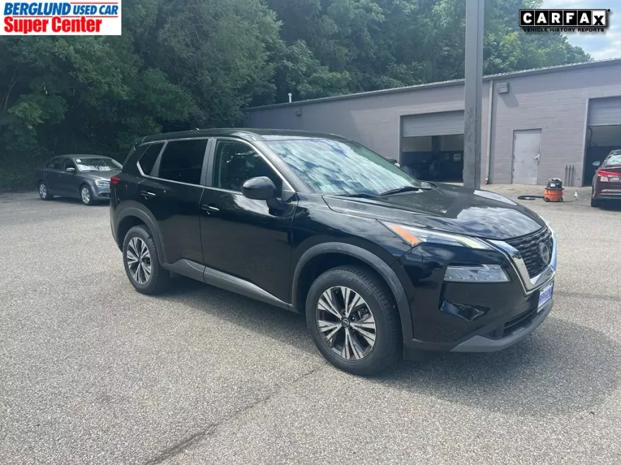 2023 Nissan Rogue SV photo 1