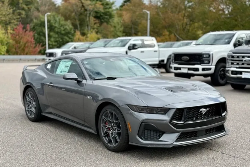 2025 Ford Mustang GT Premium photo 1