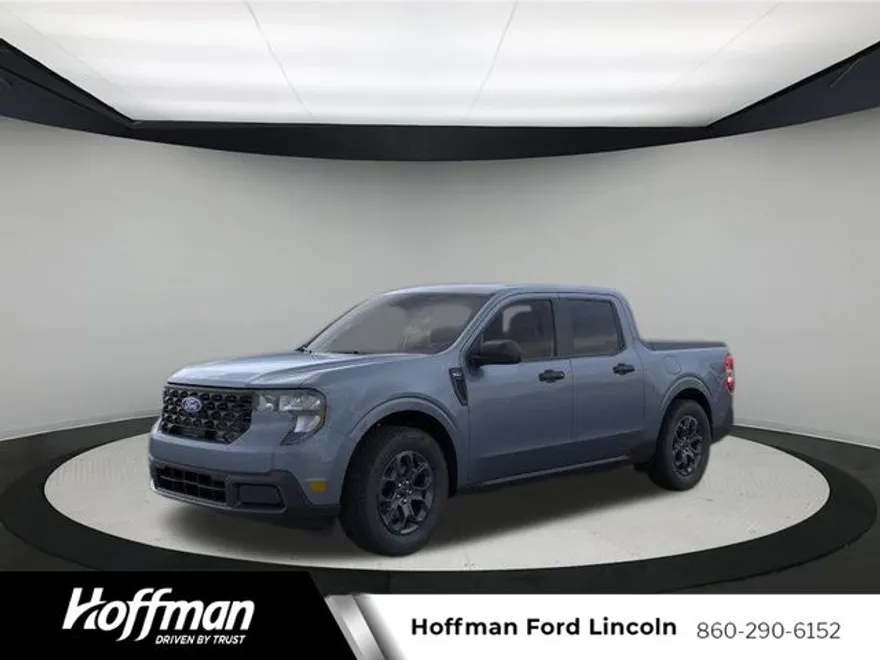 2025 Ford Maverick XLT photo 1