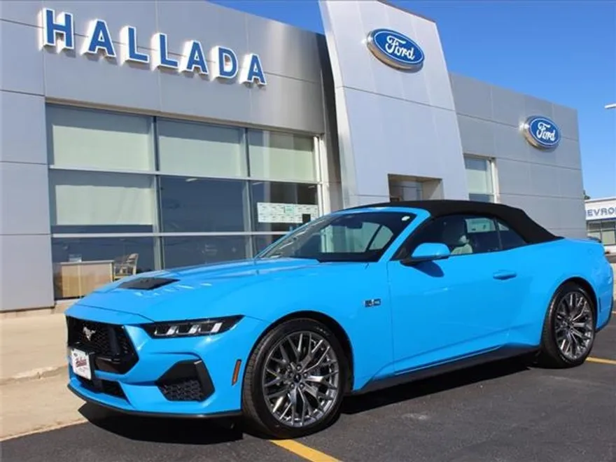 2024 Ford Mustang GT Premium Convertible photo 1