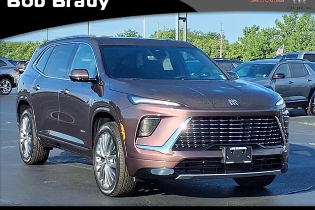 2026 Buick Enclave Avenir photo 1