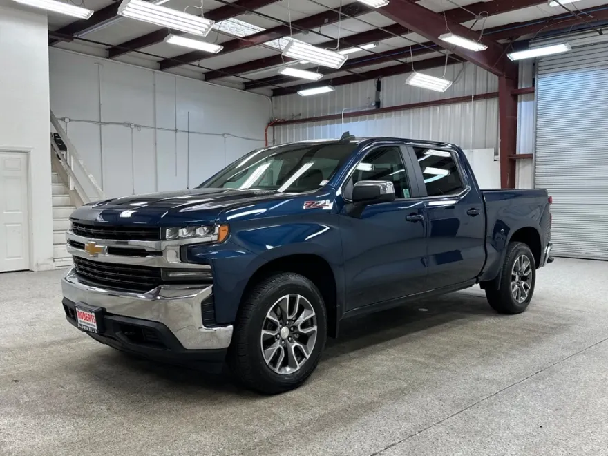 2020 Chevrolet Silverado 1500 LT photo 1