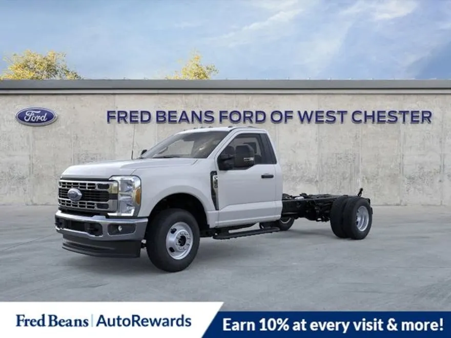 2025 Ford F-350 XL photo 1