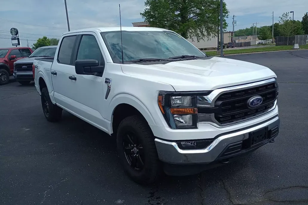 2023 Ford F-150 XLT photo 1
