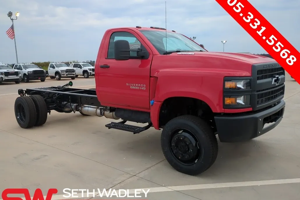 2025 Chevrolet Silverado 5500HD Work Truck photo 1