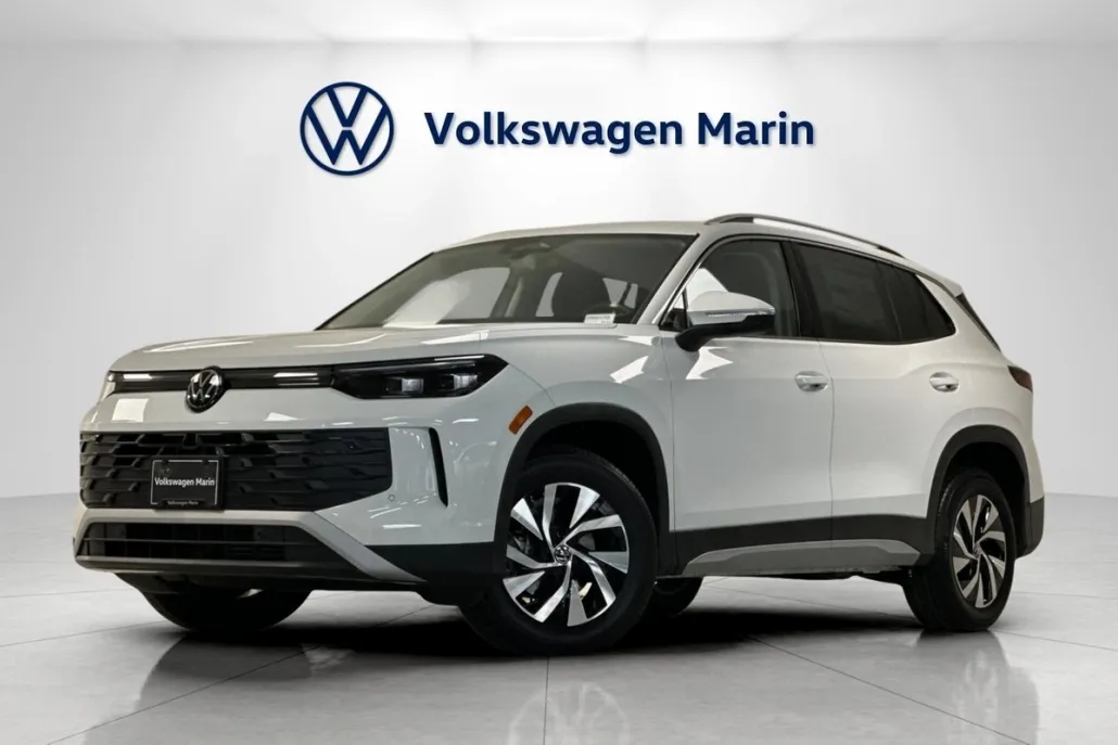 2025 Volkswagen Tiguan S photo 1