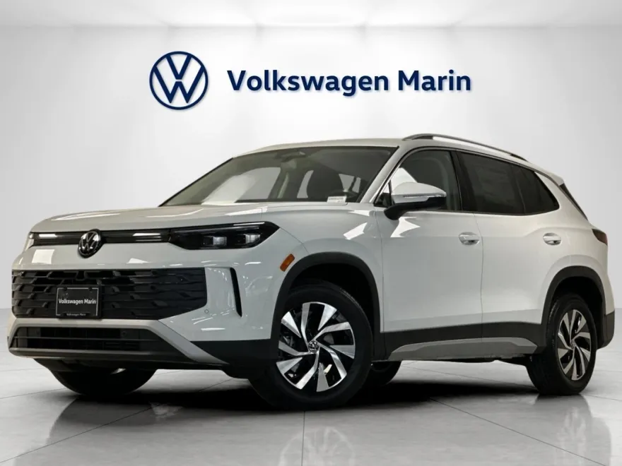 2025 Volkswagen Tiguan S photo 1