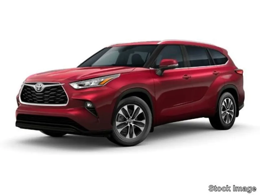 2020 Toyota Highlander XLE photo 1