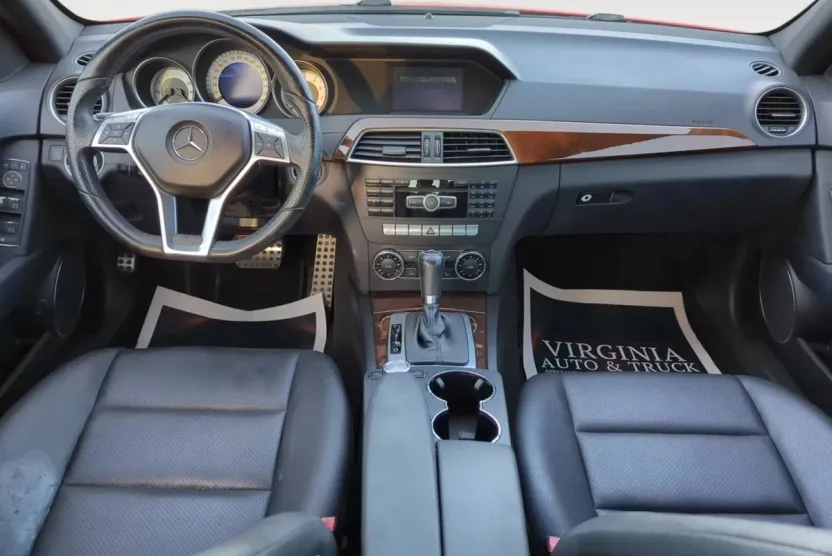 2014 Mercedes Benz C 250 Luxury Sedan photo 1