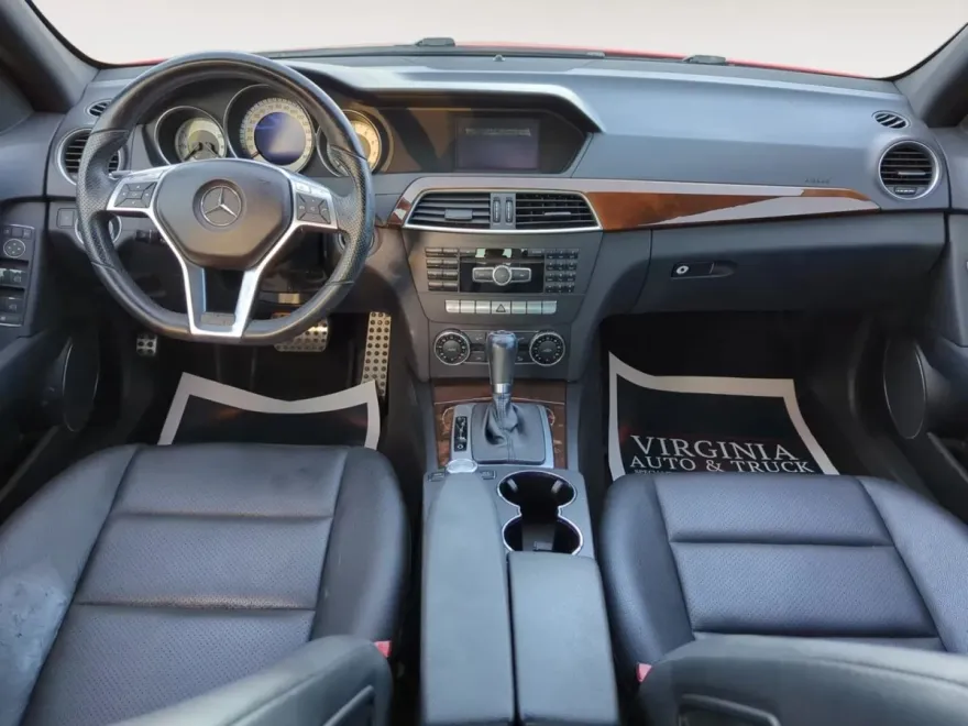 2014 Mercedes Benz C 250 Luxury Sedan photo 1