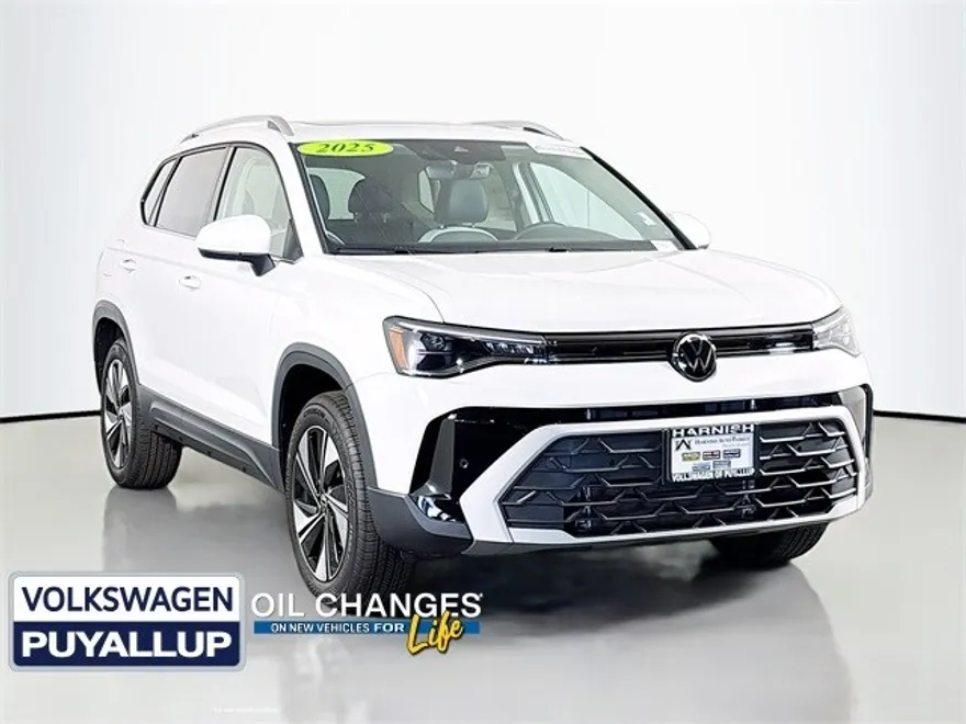 2025 Volkswagen Taos SE photo 1