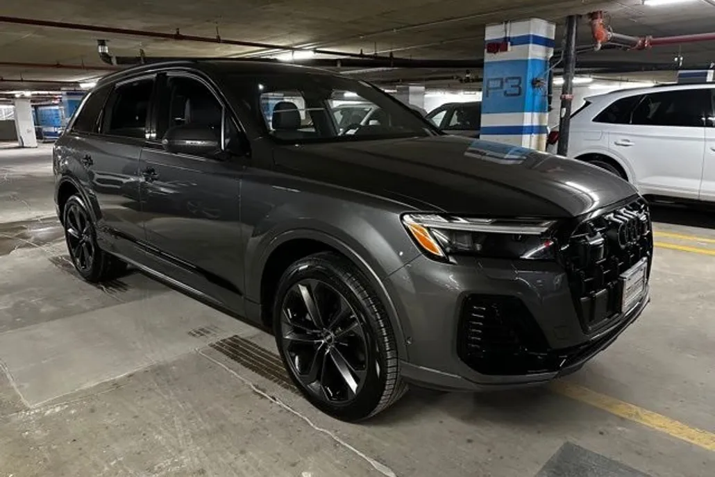 2025 Audi Q7 Premium Plus photo 1
