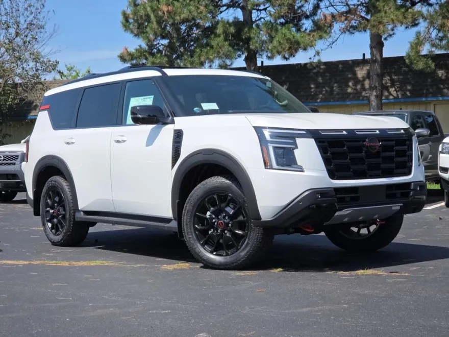 2025 Nissan Armada photo 1