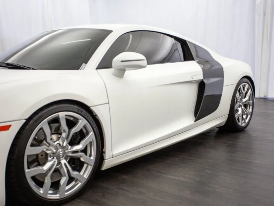 2011 Audi R8 5.2 photo 30