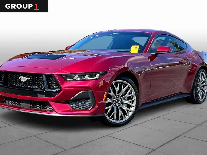 2025 Ford Mustang GT Premium photo 1