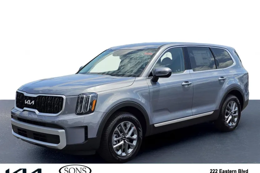 2025 Kia Telluride LX photo 1