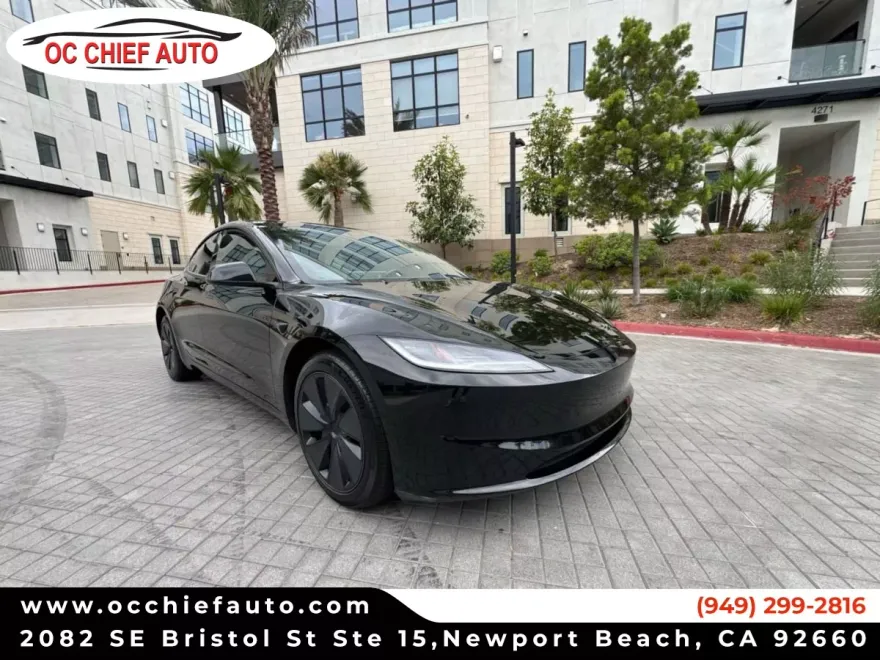 2024 Tesla Model 3 Long Range photo 1