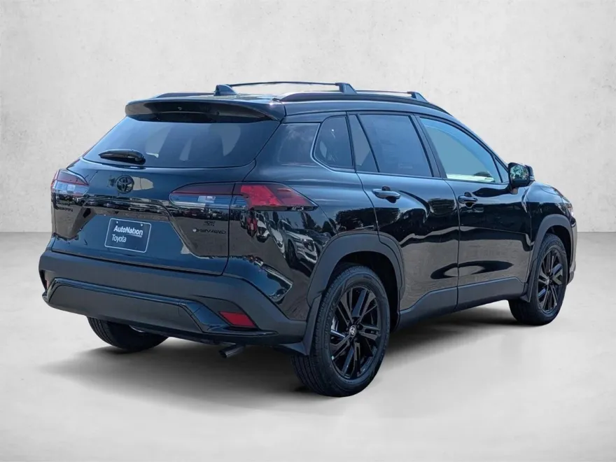 2025 Toyota Corolla Cross XLE XSE photo 1