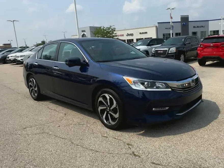 2016 Honda Accord EX photo 1