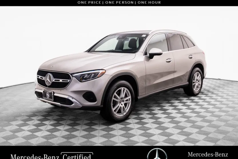 2023 Mercedes Benz GLC 300 4MATIC photo 1