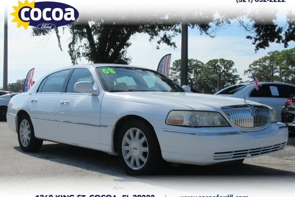 2008 Lincoln Town Car Signature Limited photo 1