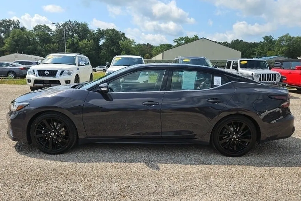 2021 Nissan Maxima Platinum photo 1
