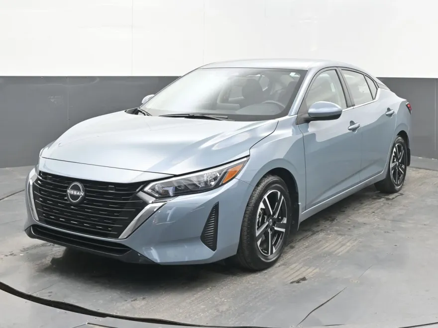 2024 Nissan Sentra SV photo 1