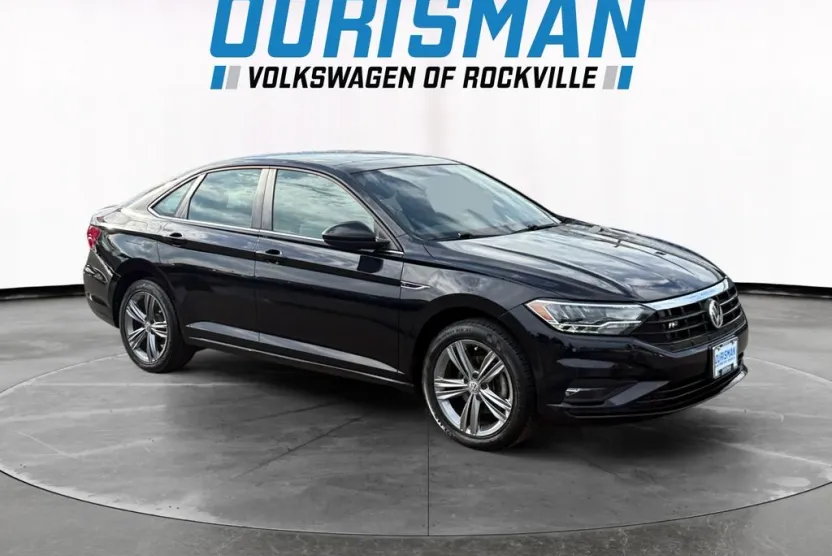 2019 Volkswagen Jetta R-Line photo 1