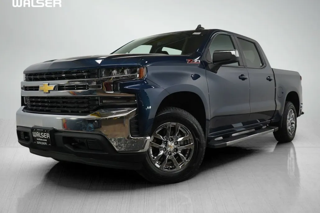 2021 Chevrolet Silverado 1500 LT photo 1