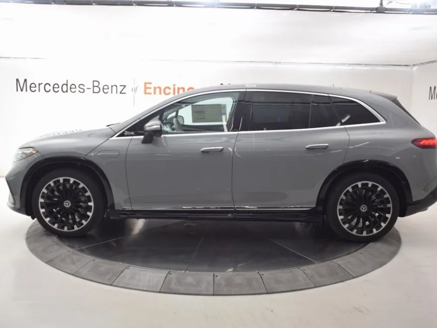 2026 Mercedes Benz EQS SUV 450 4MATIC photo 1