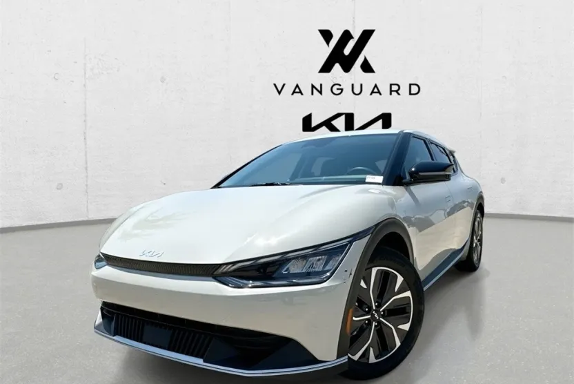 2024 Kia EV6 Light photo 1