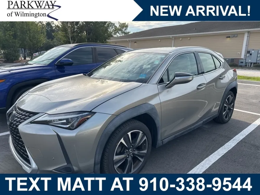 2019 Lexus UX 200 F SPORT photo 1