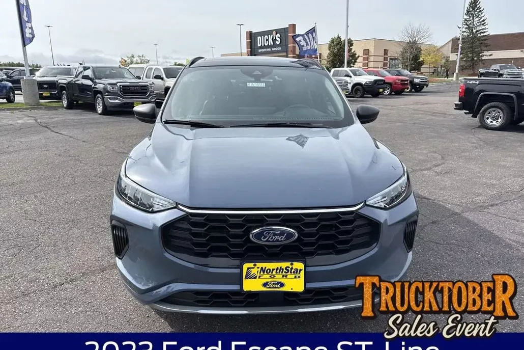 2023 Ford Escape ST-Line photo 1
