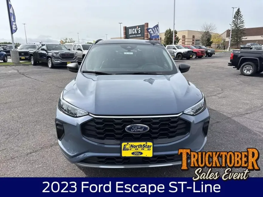 2023 Ford Escape ST-Line photo 1